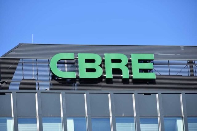¿Un código pequeño que rápidamente pone la vela para CBRE?